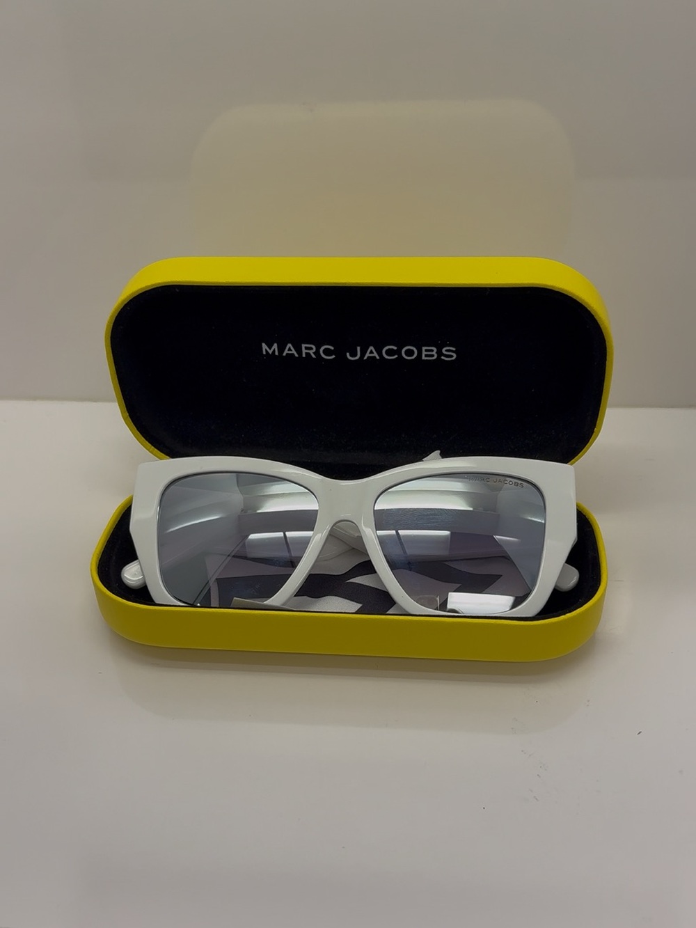 Marc Jacobs 695/s white sunglasses